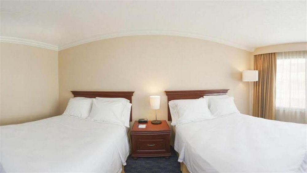 Holiday Inn Express Toluca By Ihg Esterno foto