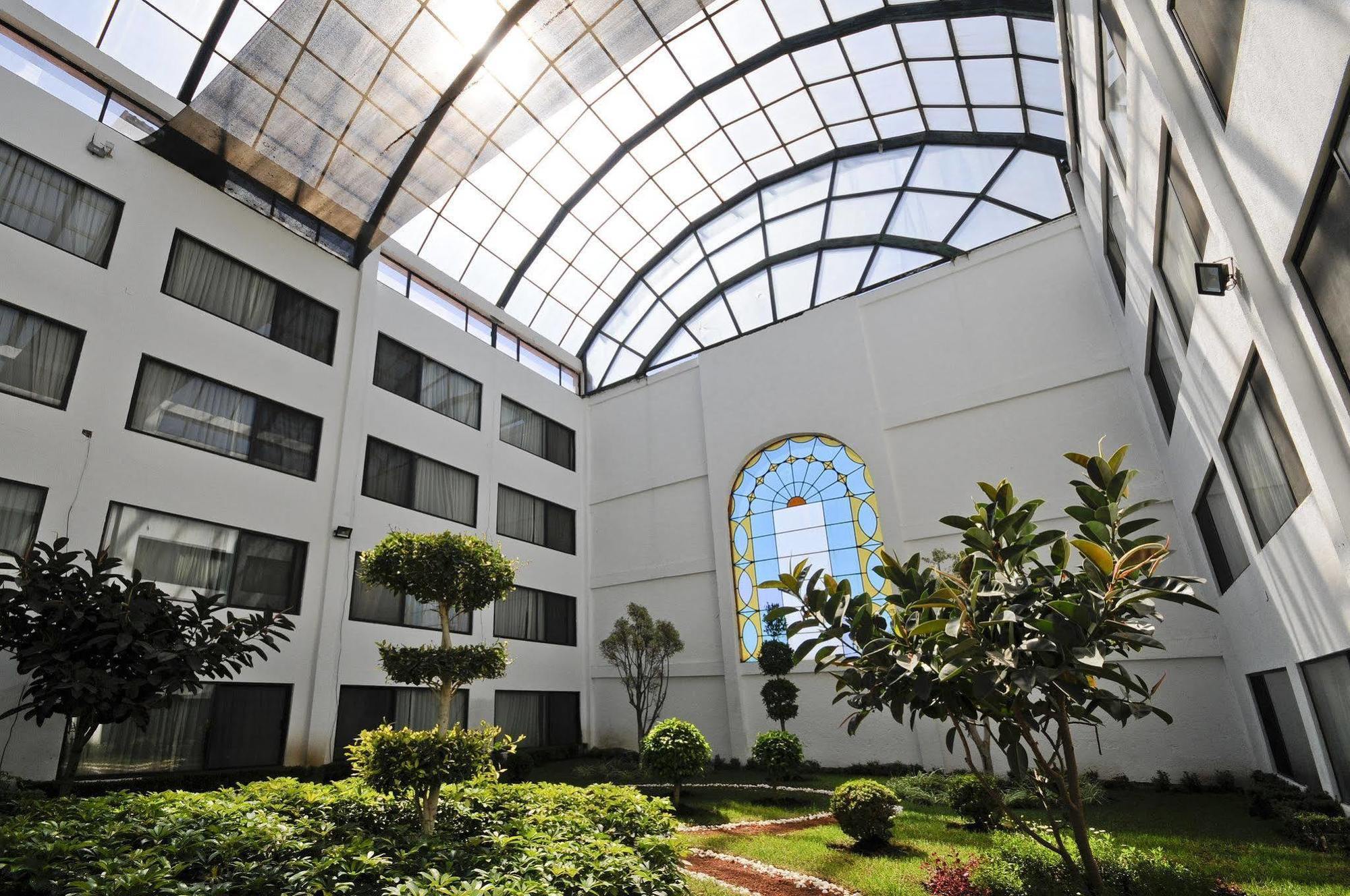 Holiday Inn Express Toluca By Ihg Esterno foto