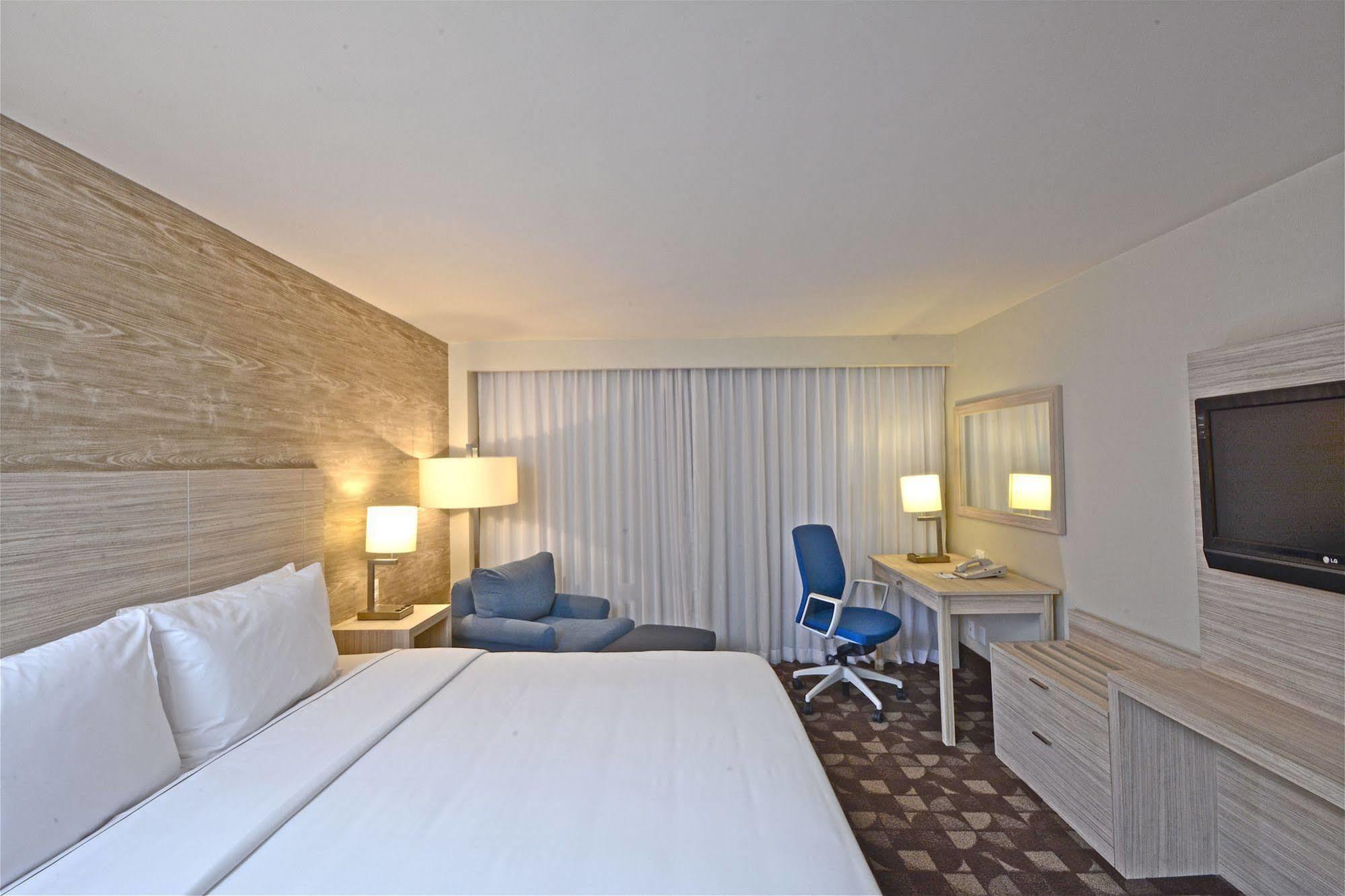 Holiday Inn Express Toluca By Ihg Esterno foto