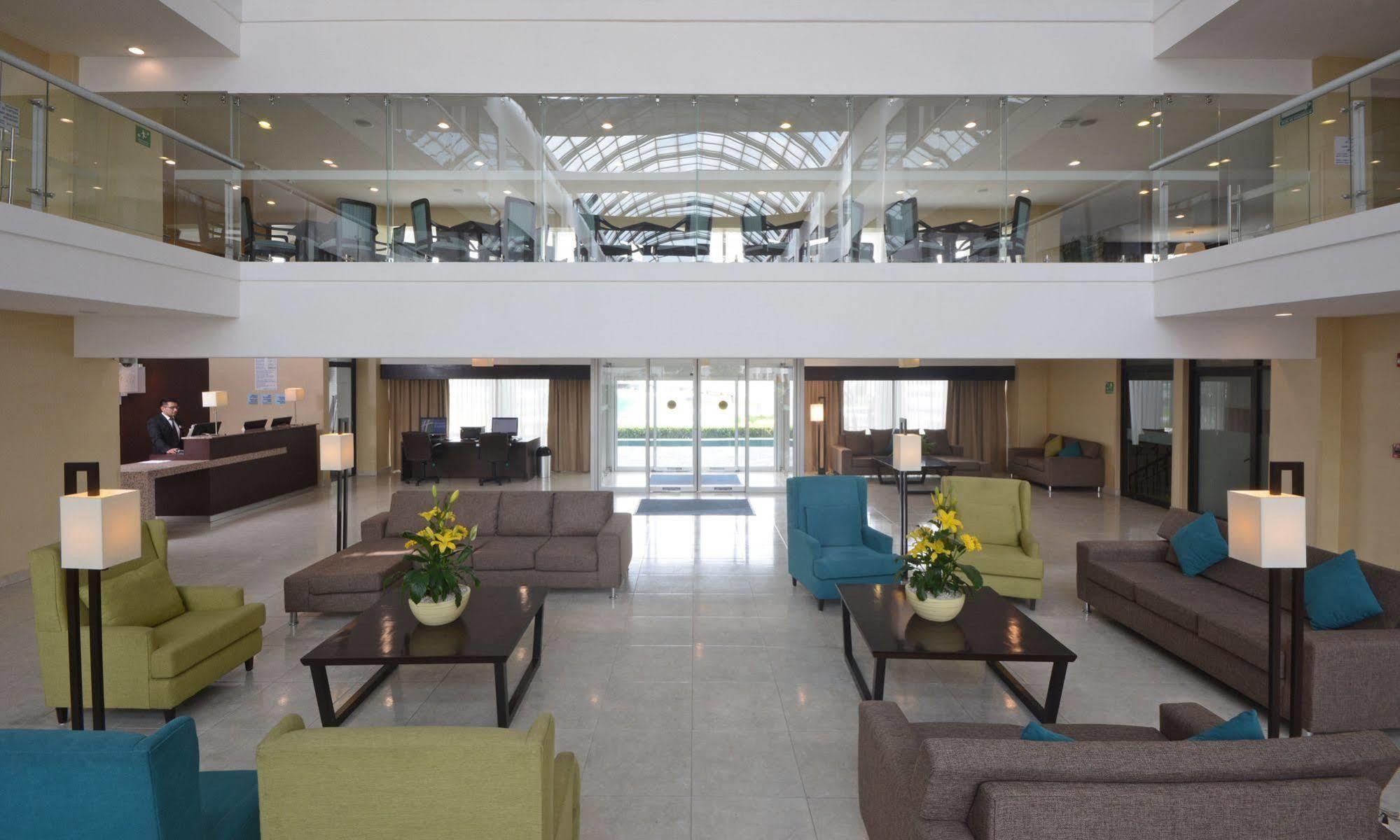 Holiday Inn Express Toluca By Ihg Esterno foto