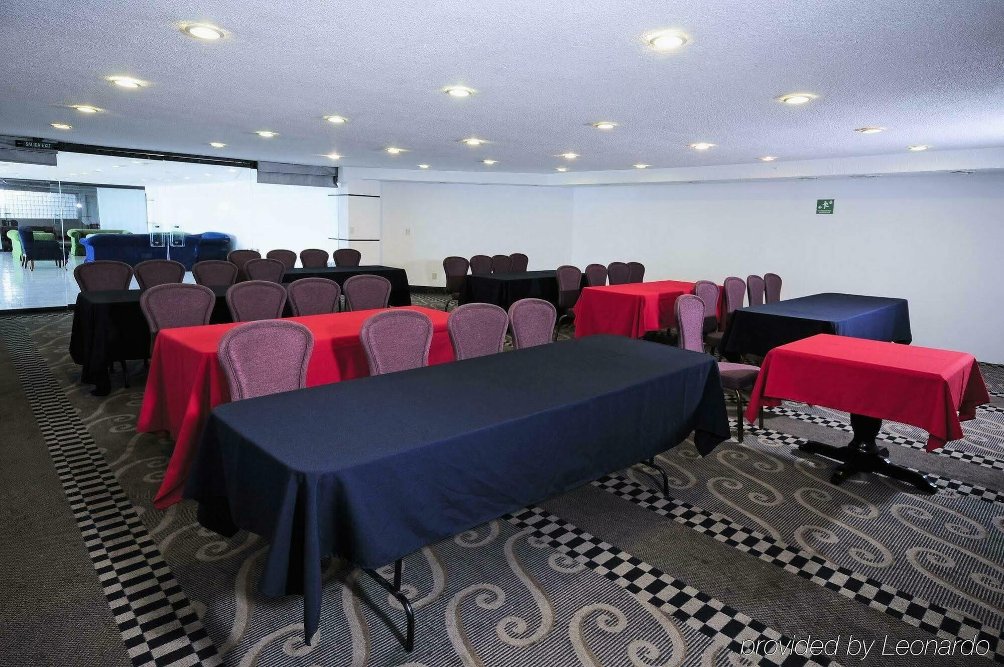 Holiday Inn Express Toluca By Ihg Esterno foto