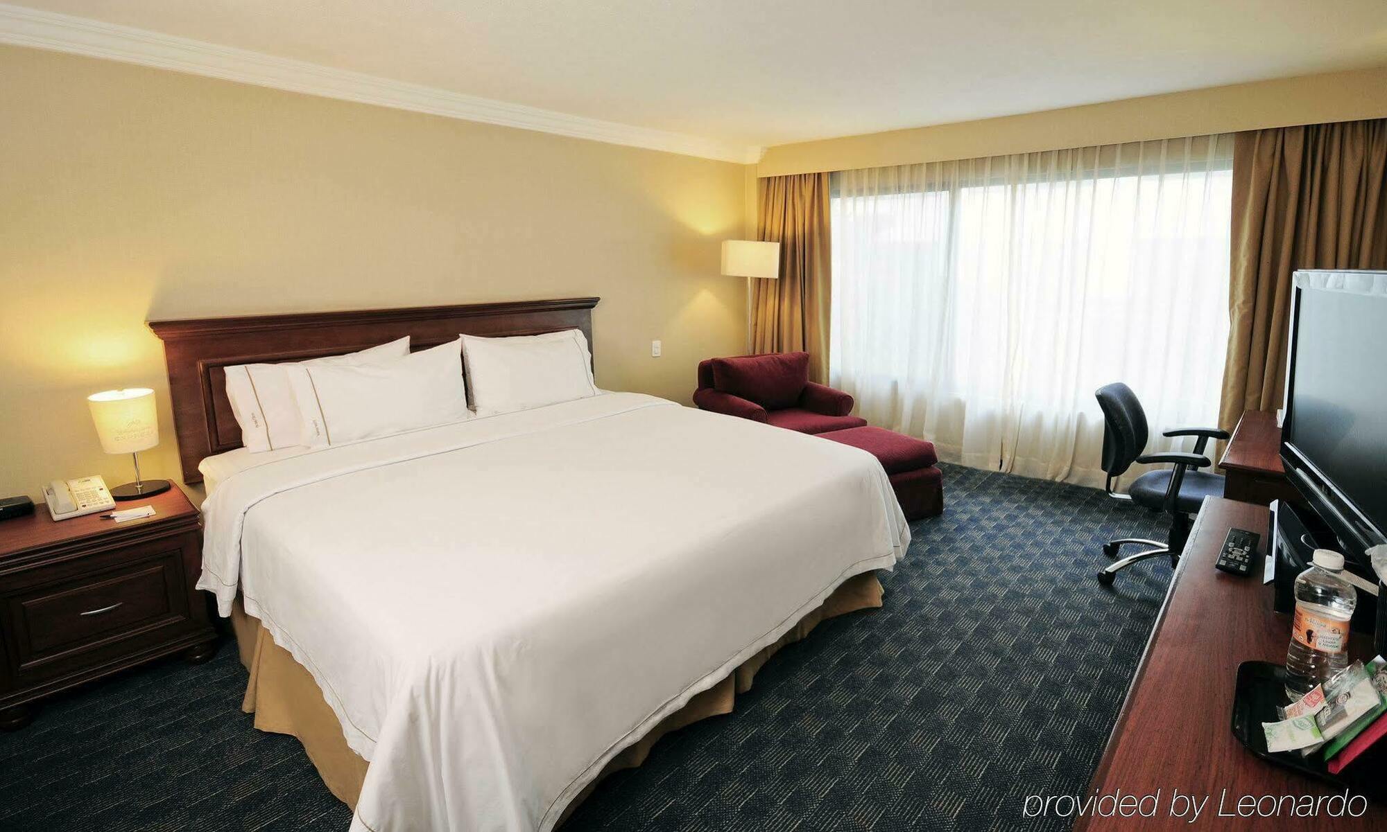 Holiday Inn Express Toluca By Ihg Esterno foto
